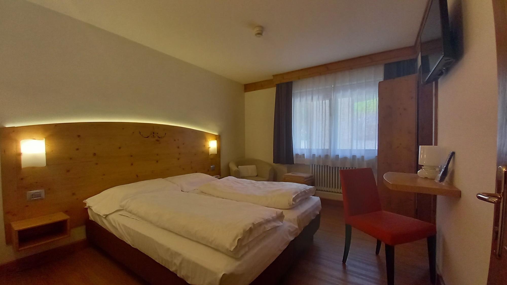 Hotel Monte Bondone Vaneze エクステリア 写真